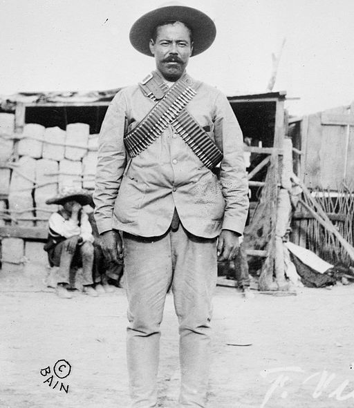 Pancho_Villa_bandolier_crop