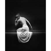 lg_5671931_vf_nude_backa