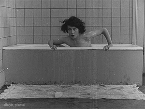 one-week-buster-keaton-1920-bath-scene-1